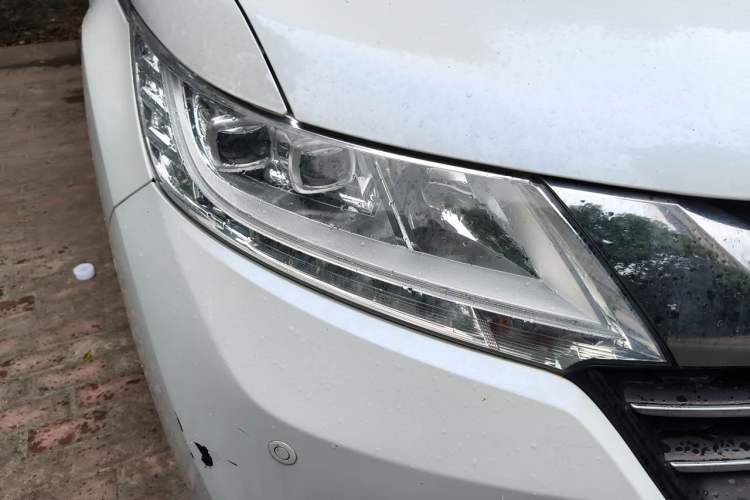 Used Honda Odyssey 2015 Revised Version 2.4L Supreme Edition Right Front Headlight