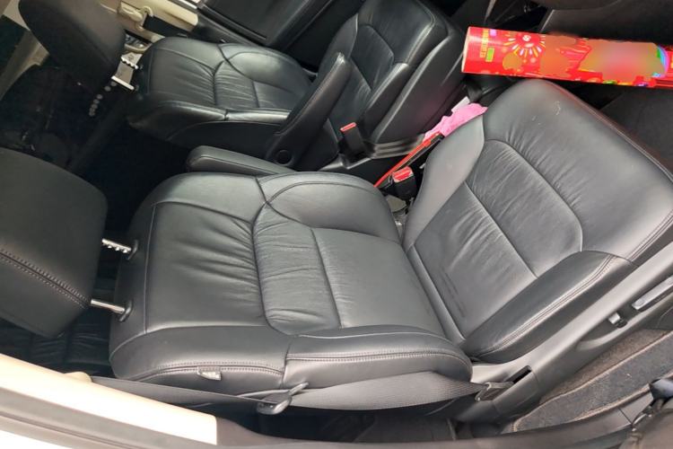 Used Honda Odyssey 2015 Updated Version 2.4L Smart Edition Right Front Seat