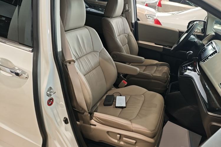 Used Honda Odyssey 2015 2.4L Smart Edition Right Front Seat