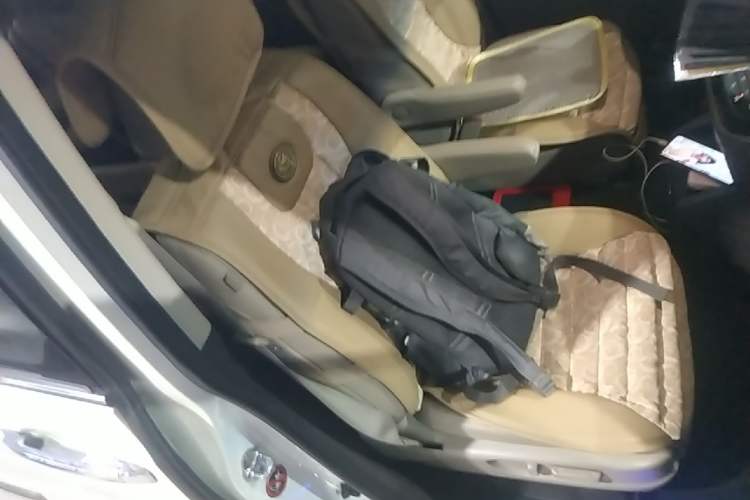 Used Honda Odyssey 2015 2.4L Supreme Edition Right Front Seat