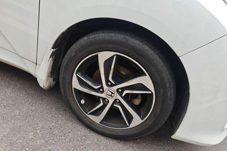 Used Honda Odyssey 2015 Revised 2.4L Luxury Edition Right Front Wheel Hub