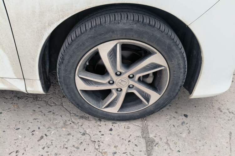 Used Honda Odyssey 2015 Revised Version 2.4L Supreme Edition Right Front Wheel Hub