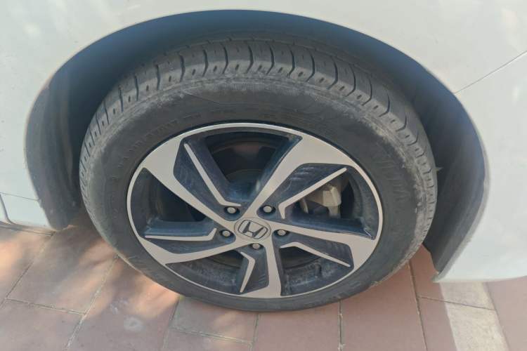 Used Honda Odyssey 2015 Revised Version 2.4L Supreme Edition Right Front Wheel Hub