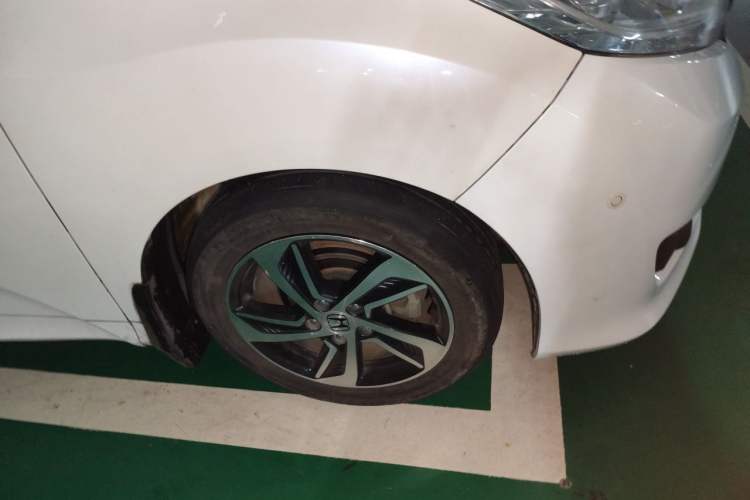 Used Honda Odyssey 2015 Revised 2.4L Luxury Edition Right Front Wheel Hub