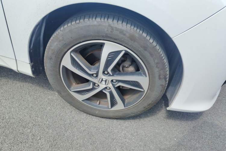 Used Honda Odyssey 2015 2.4L Supreme Edition Right Front Wheel Hub