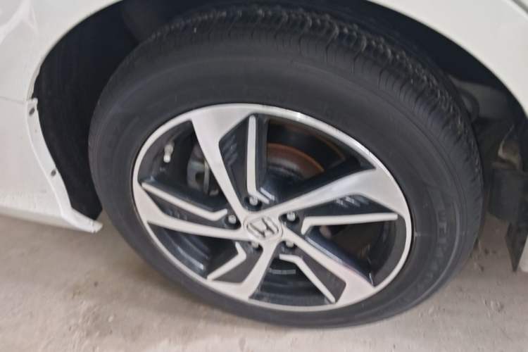 Used Honda Odyssey 2015 Revised 2.4L Luxury Edition Right Rear Wheel Hub