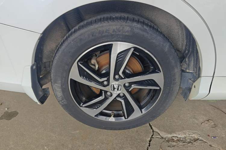Used Honda Odyssey 2015 Revised 2.4L Luxury Edition Right Rear Wheel Hub