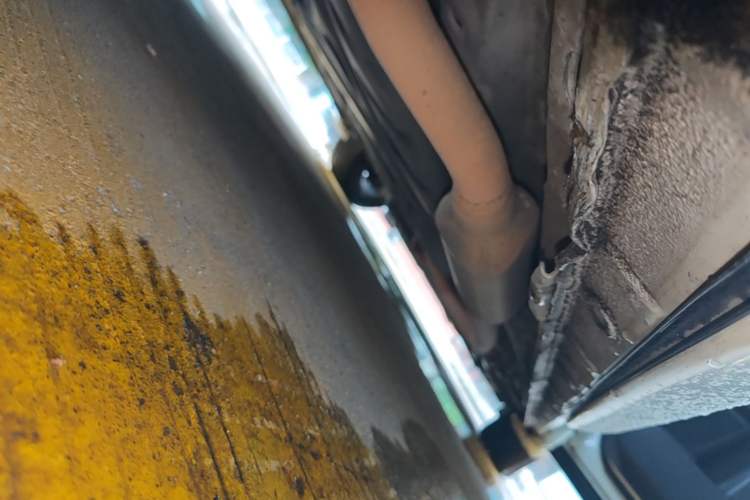 Used Honda Odyssey 2015 Revised 2.4L Luxury Edition Right Side Sill