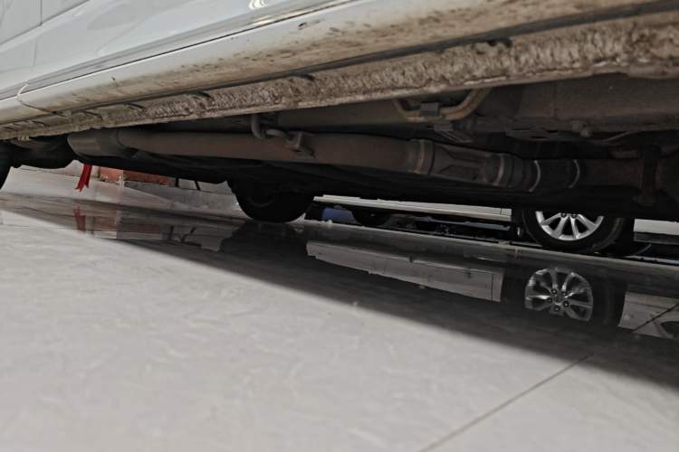 Used Honda Odyssey 2015 Updated 2.4L Smart Cool Version Right Side Sill