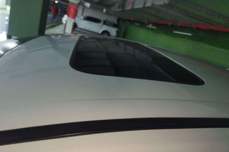 Used Honda Odyssey 2015 Updated Version 2.4L Smart Edition Roof