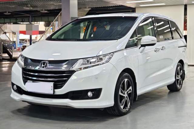 Used Honda Odyssey 2015 Updated Version 2.4L Smart Edition