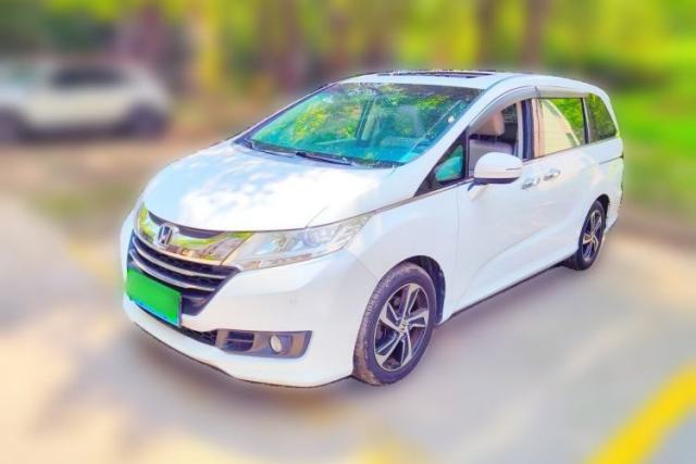 Used Honda Odyssey 2015 Revised 2.4L Luxury Edition