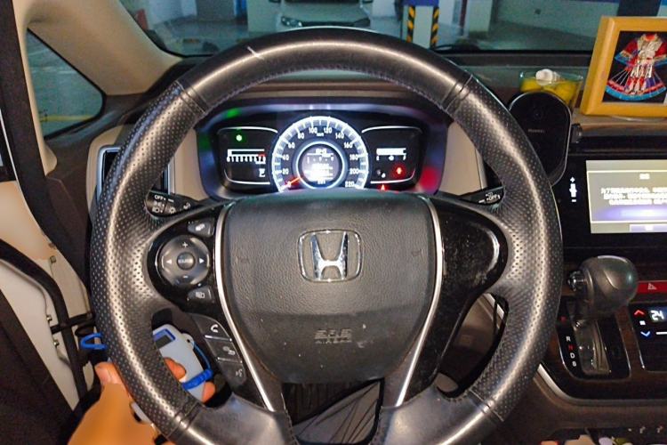 Used Honda Odyssey 2015 Revised 2.4L Luxury Edition Steering Wheel