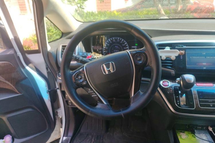 Used Honda Odyssey 2015 Updated Version 2.4L Smart Edition Steering Wheel