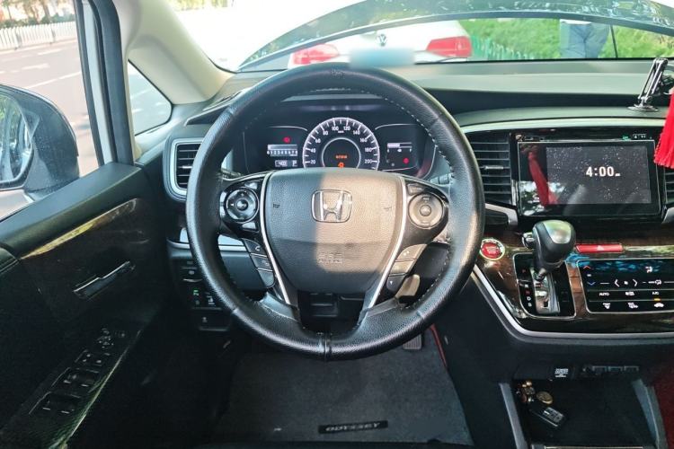 Used Honda Odyssey 2015 2.4L Prestige Edition Steering Wheel