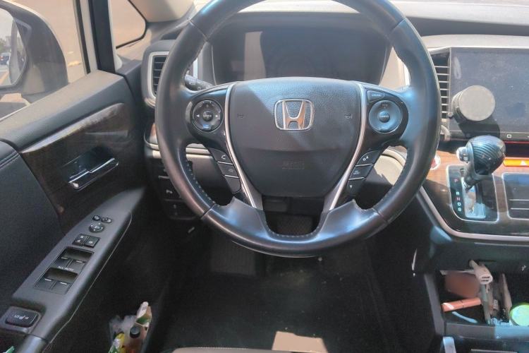 Used Honda Odyssey 2015 Revised Version 2.4L Supreme Edition Steering Wheel