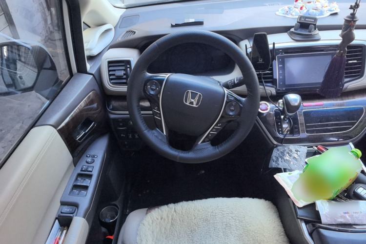 Used Honda Odyssey 2015 Revised Version 2.4L Supreme Edition Steering Wheel