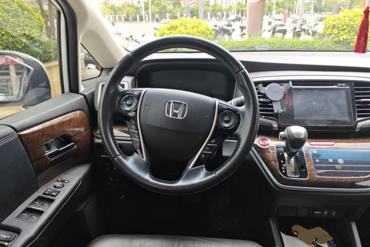 Used Honda Odyssey 2015 2.4L Prestige Edition Steering Wheel