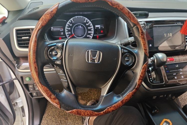 Used Honda Odyssey 2015 2.4L Smart Edition Steering Wheel