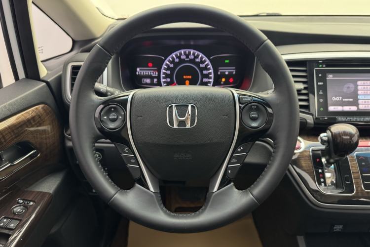 Used Honda Odyssey 2015 Revised Version 2.4L Supreme Edition Steering Wheel