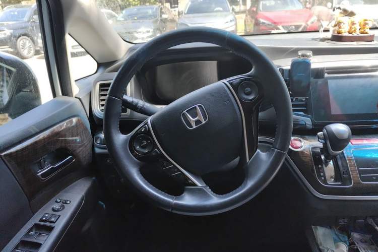 Used Honda Odyssey 2015 2.4L Smart Edition Steering Wheel