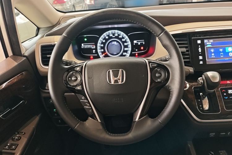 Used Honda Odyssey 2015 2.4L Smart Edition Steering Wheel
