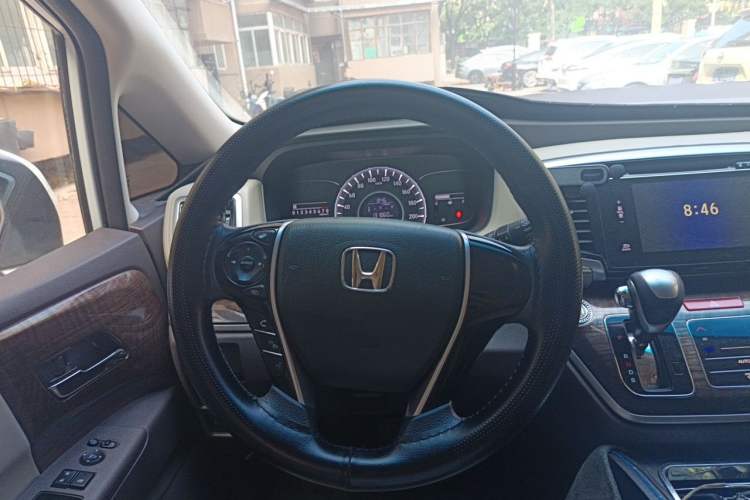 Used Honda Odyssey 2015 Revised 2.4L Luxury Edition Steering Wheel