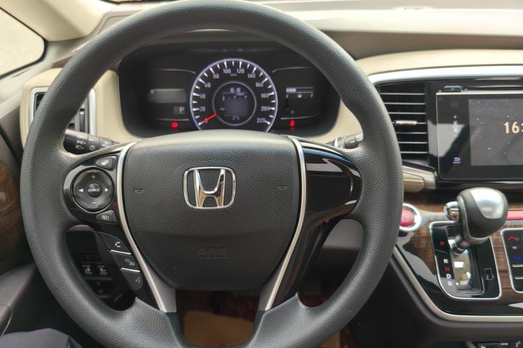 Used Honda Odyssey 2015 Revised 2.4L Luxury Edition Steering Wheel