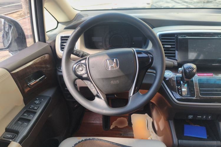 Used Honda Odyssey 2015 Revised 2.4L Luxury Edition Steering Wheel