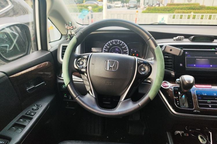 Used Honda Odyssey 2015 2.4L Smart Edition Steering Wheel