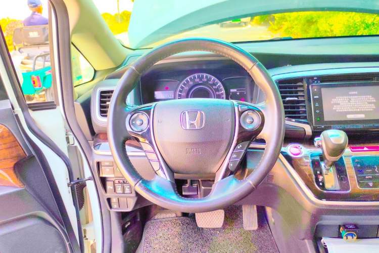 Used Honda Odyssey 2015 Revised Version 2.4L Supreme Edition Steering Wheel