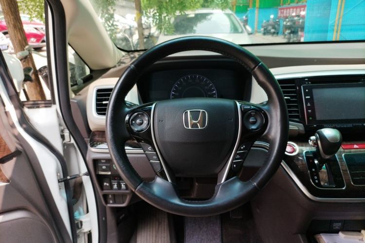 Used Honda Odyssey 2015 Revised Version 2.4L Supreme Edition Steering Wheel