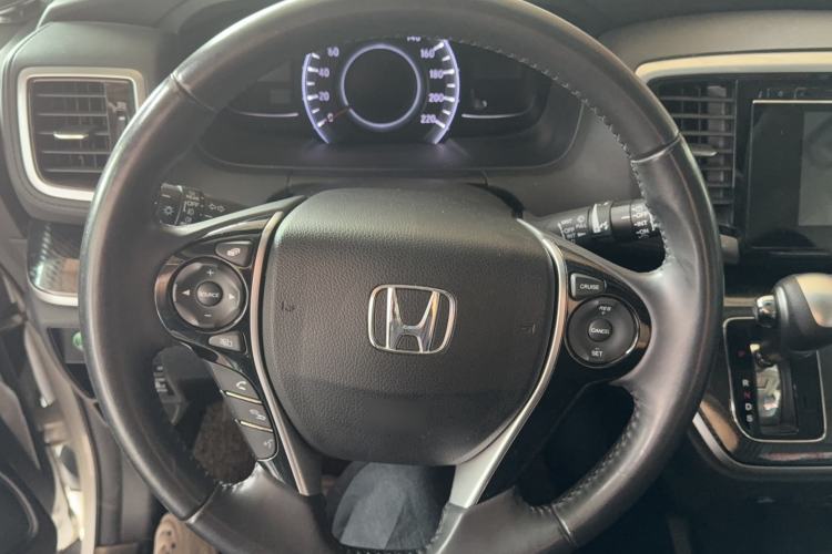 Used Honda Odyssey 2015 Updated Version 2.4L Smart Edition Steering Wheel