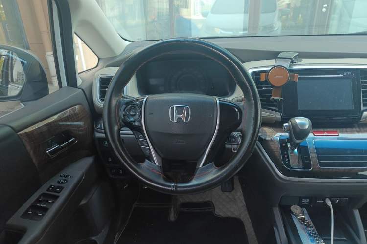 Used Honda Odyssey 2015 2.4L Comfort Edition Steering Wheel