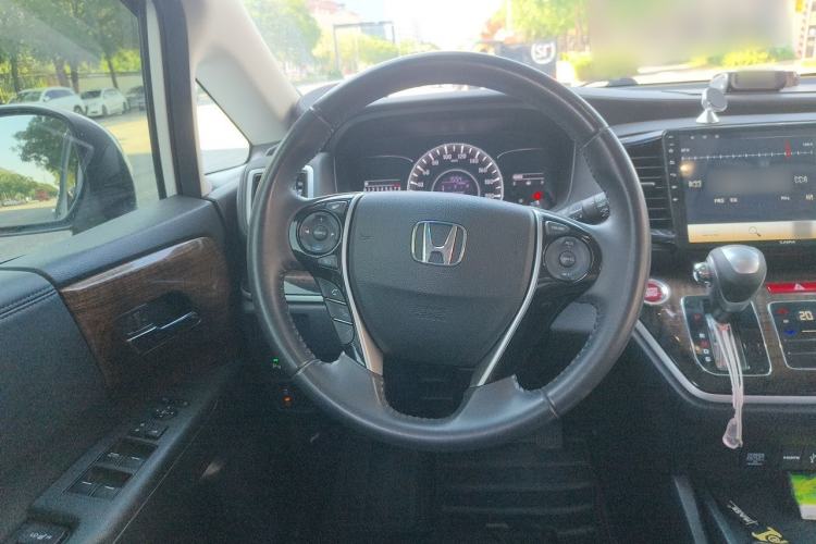 Used Honda Odyssey 2015 2.4L Smart Edition Steering Wheel