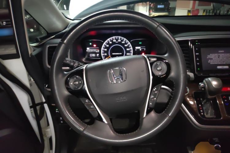 Used Honda Odyssey 2015 2.4L Supreme Edition Steering Wheel
