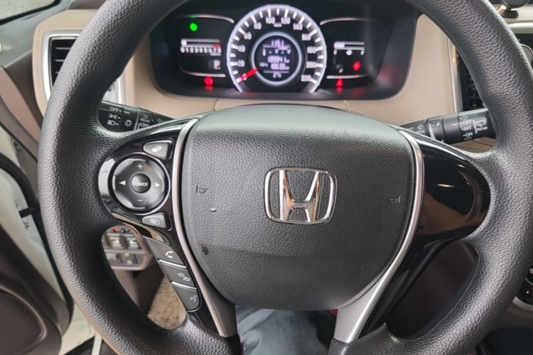 Used Honda Odyssey 2015 Revised 2.4L Luxury Edition Steering Wheel