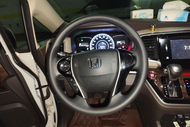 Used Honda Odyssey 2015 Revised 2.4L Luxury Edition Steering Wheel