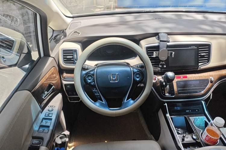 Used Honda Odyssey 2015 Updated Version 2.4L Smart Edition Steering Wheel