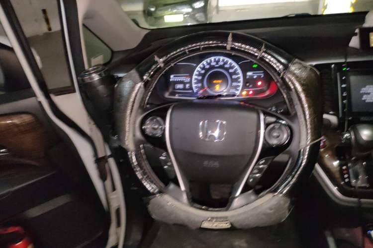 Used Honda Odyssey 2015 2.4L Supreme Edition Steering Wheel