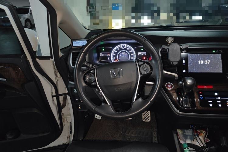 Used Honda Odyssey 2015 Updated Version 2.4L Smart Edition Steering Wheel