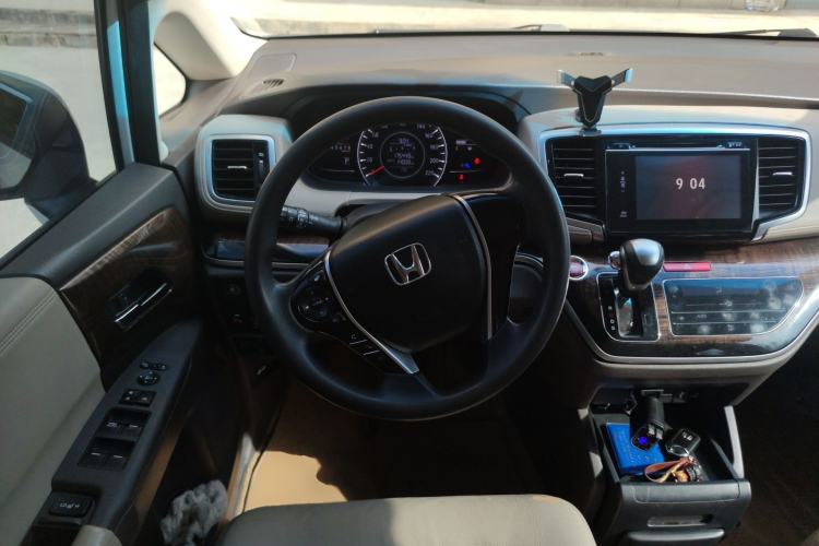 Used Honda Odyssey 2015 Revised 2.4L Luxury Edition Steering Wheel
