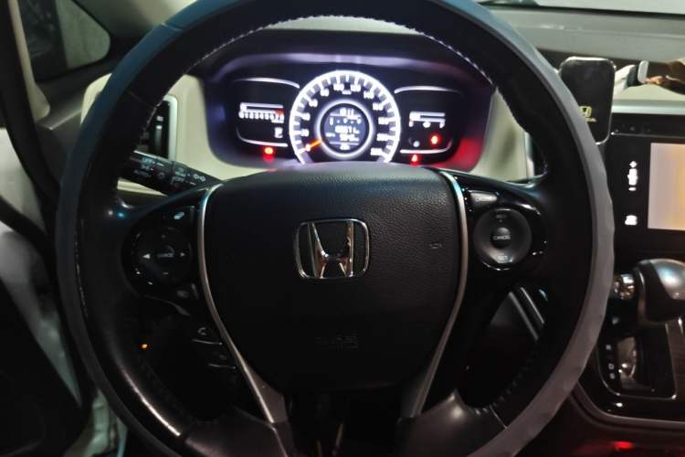 Used Honda Odyssey 2015 Updated Version 2.4L Smart Edition Steering Wheel