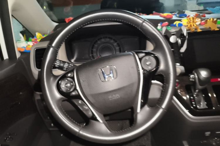 Used Honda Odyssey 2015 2.4L Smart Edition Steering Wheel
