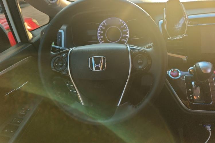 Used Honda Odyssey 2015 Updated Version 2.4L Smart Edition Steering Wheel