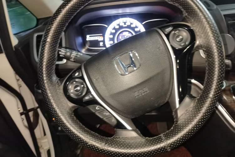 Used Honda Odyssey 2015 2.4L Smart Edition Steering Wheel
