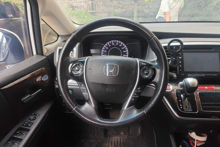 Used Honda Odyssey 2015 Revised Version 2.4L Supreme Edition Steering Wheel