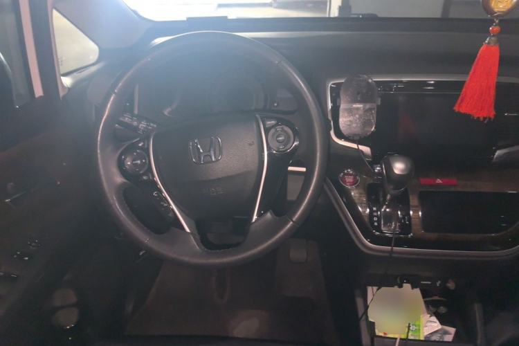 Used Honda Odyssey 2015 Updated Version 2.4L Smart Edition Steering Wheel