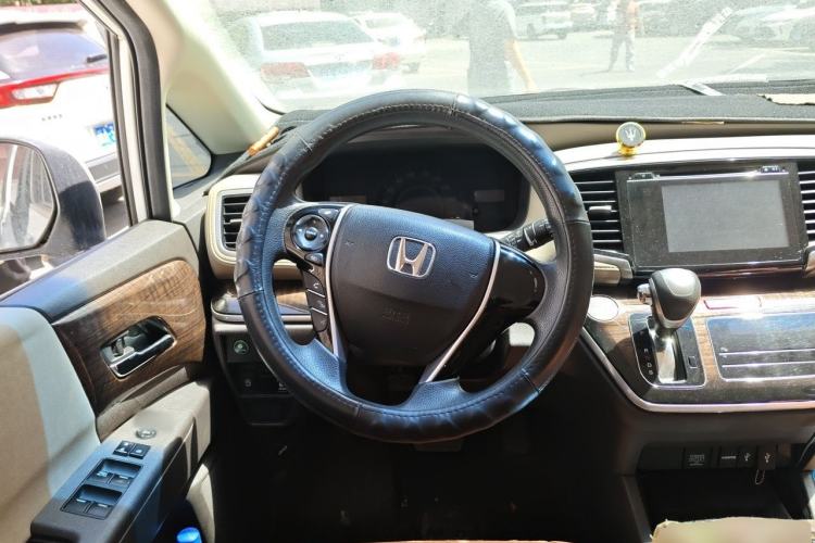 Used Honda Odyssey 2015 2.4L Comfort Edition Steering Wheel