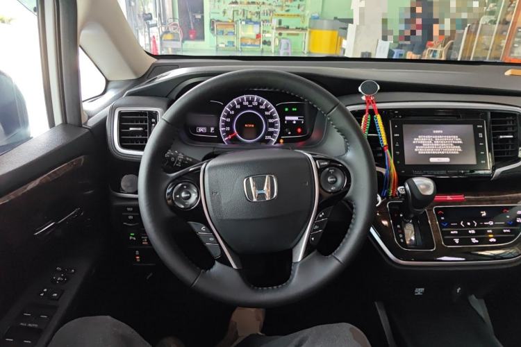 Used Honda Odyssey 2015 Revised Version 2.4L Supreme Edition Steering Wheel